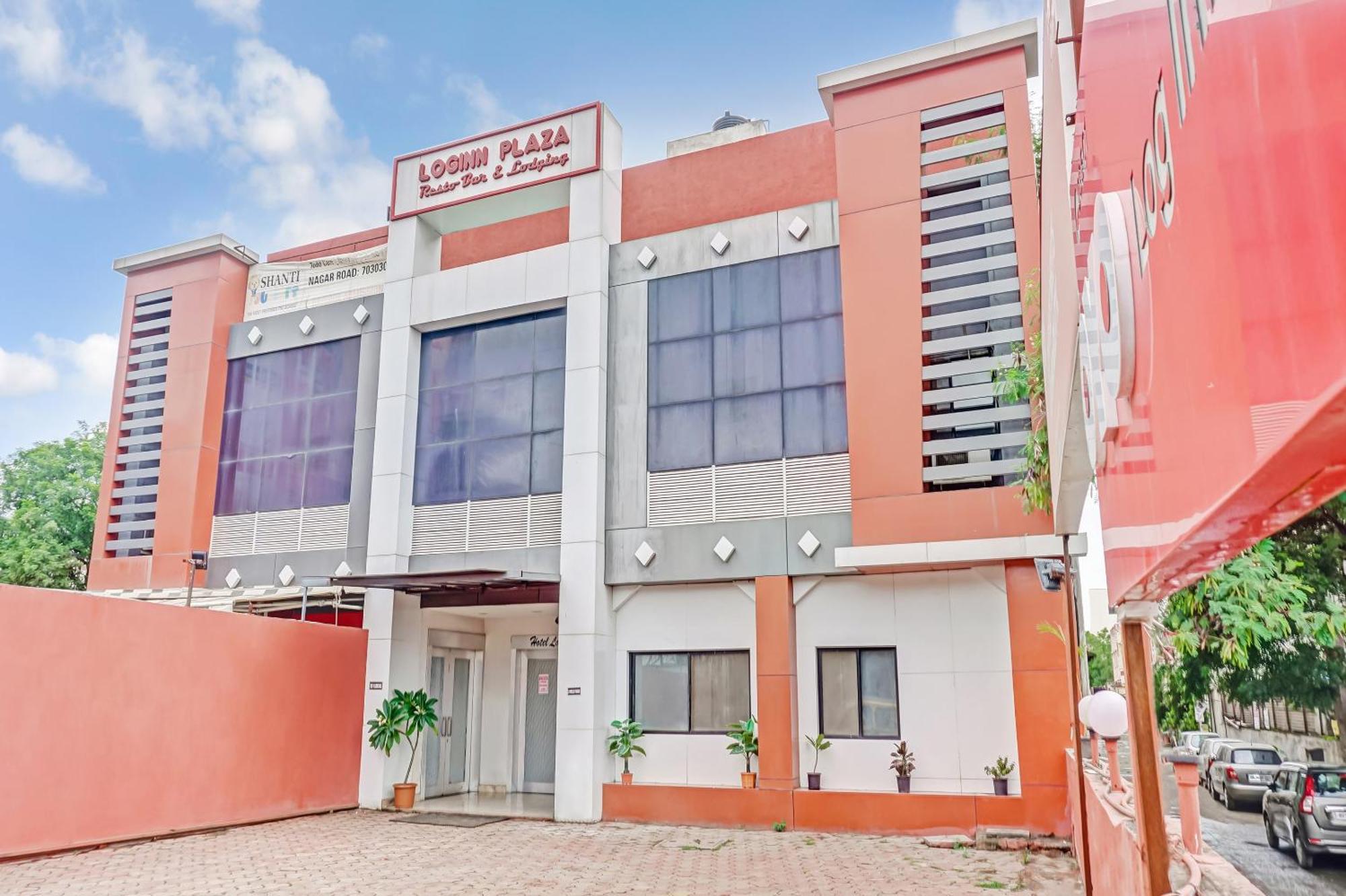 Hotel O Log Inn Plaza Near Eon It Park Pune Exterior foto